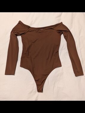 Off-the-Shoulder Long Sleeve Bodysuit